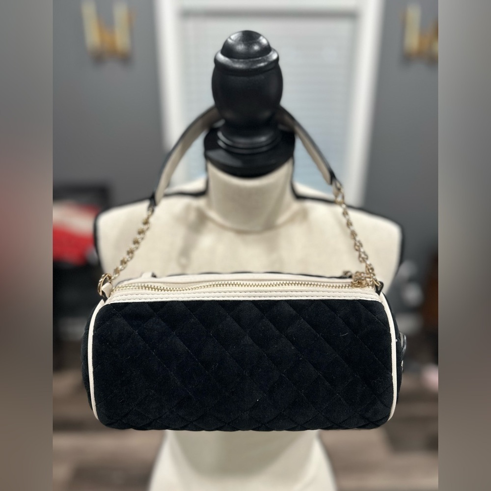 Juicy Couture Royal Moment Shoulder Barrel Mini Bag Black Velour Velvet - Picture 6 of 9